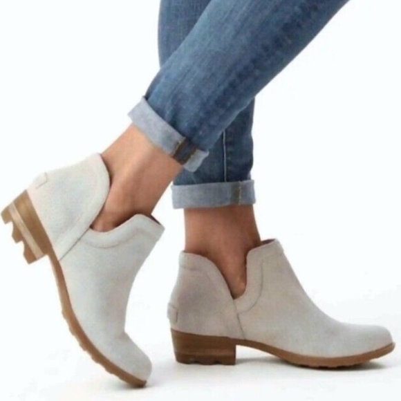 SOREL Women Lolla Cut Out Bootie Oatmeal Tan Taupe Ankle Outdoor Leather 9.5 - Picture 8 of 8